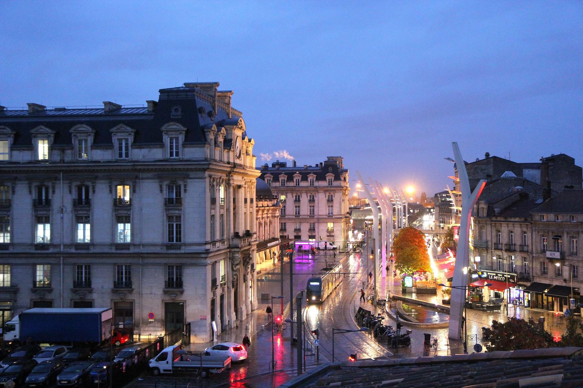 Best Western Plus Bordeaux Gare Saint-Jean Esterno foto